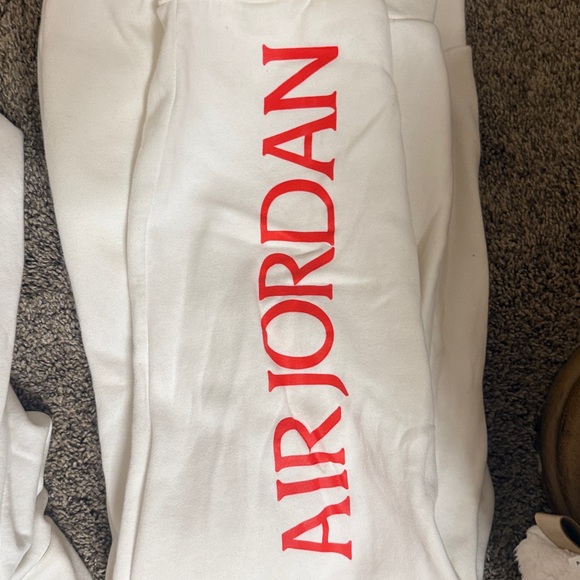 Nike Air Jordan White and Red Set - Picture 4 of 5